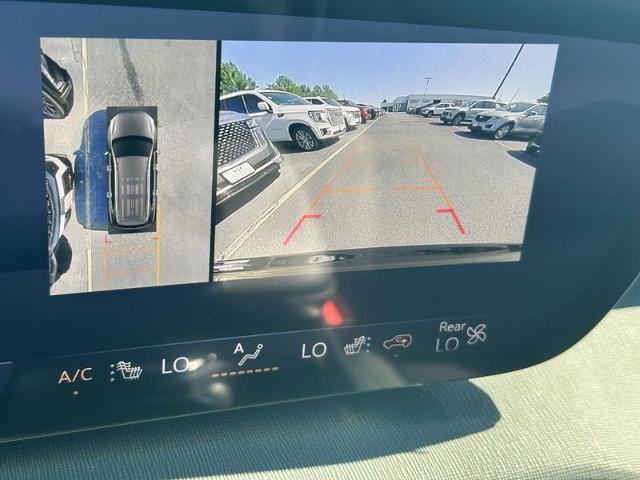 2025 Buick Enclave Vehicle Photo in COLUMBIA, MO 65203-3903