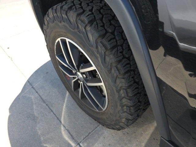 2017 Jeep Grand Cherokee Vehicle Photo in ENGLEWOOD, CO 80113-6708