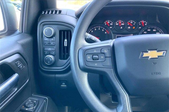 2025 Chevrolet Silverado 1500 Vehicle Photo in KANSAS CITY, MO 64114-4502