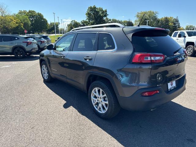 Used 2015 Jeep Cherokee Latitude with VIN 1C4PJLCB4FW658212 for sale in Elburn, IL