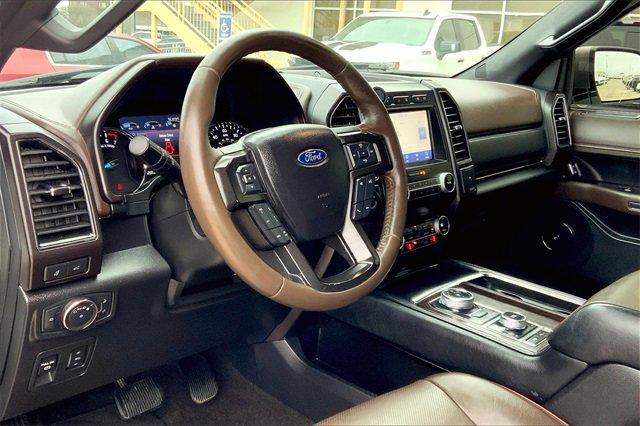 2020 Ford Expedition Vehicle Photo in TOPEKA, KS 66609-0000