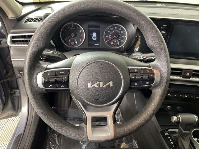 2022 Kia K5 Vehicle Photo in PHOENIX, AZ 85014-3381