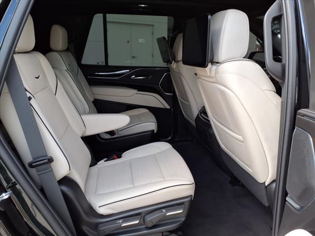 2024 Cadillac Escalade Vehicle Photo in TAMPA, FL 33612-3404