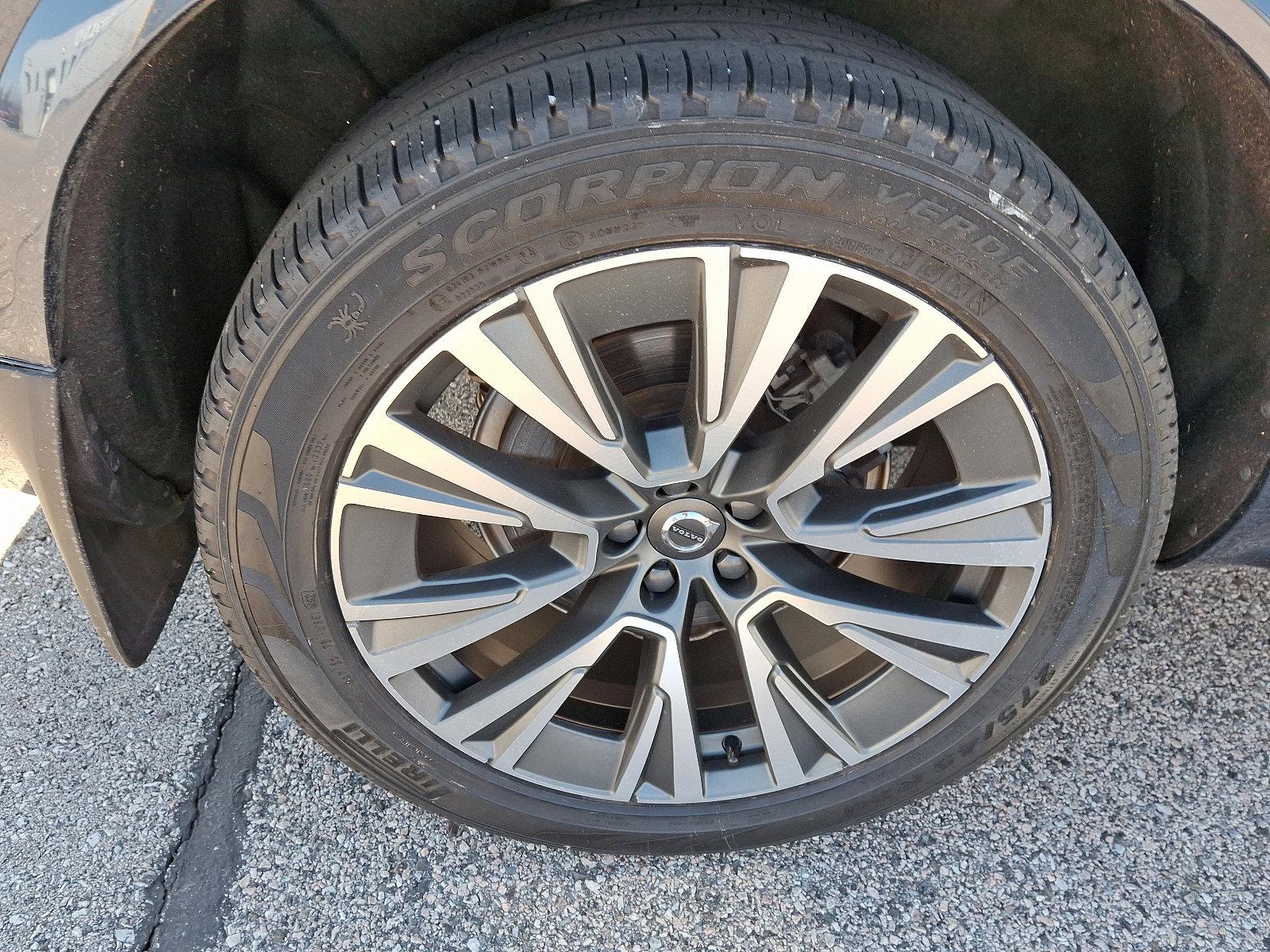 2022 Volvo XC90 Vehicle Photo in Trevose, PA 19053