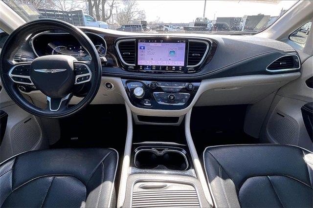 2022 Chrysler Pacifica Vehicle Photo in INDEPENDENCE, MO 64055-1314
