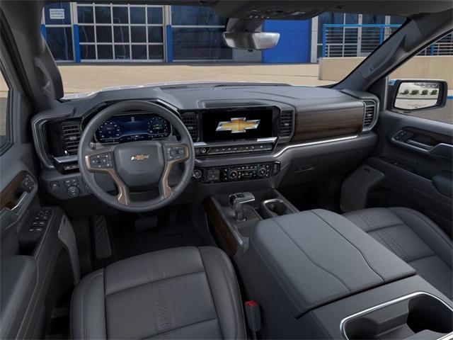 2025 Chevrolet Silverado 1500 Vehicle Photo in ENGLEWOOD, CO 80113-6708