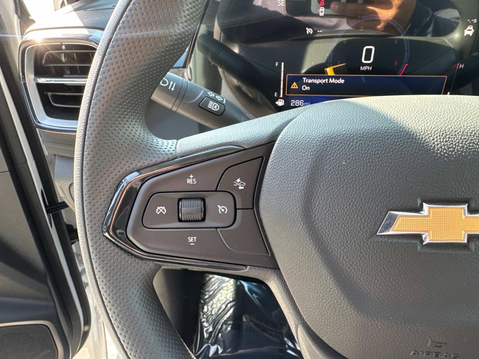 2025 Chevrolet Trailblazer Vehicle Photo in LOS ANGELES, CA 90007-3794