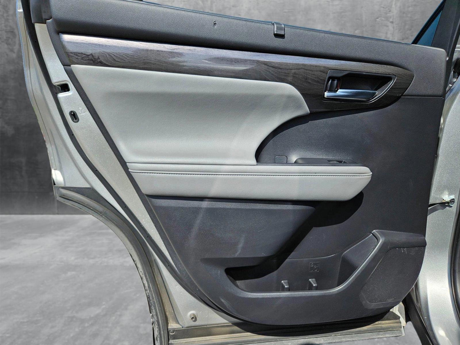 2021 Toyota Highlander Vehicle Photo in Austin, TX 78728