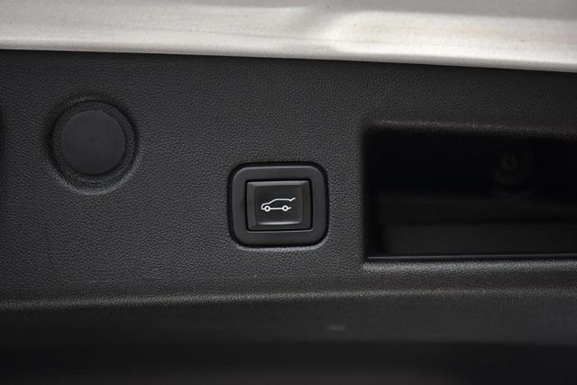 2020 Chevrolet Equinox Vehicle Photo in Ballwin, MO 63011