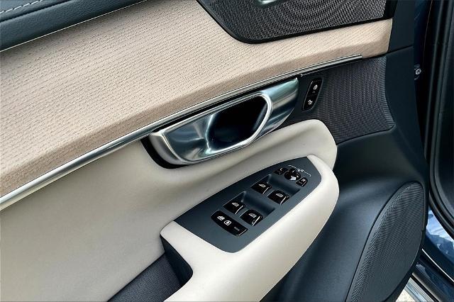2025 Volvo XC90 Plug-In Hybrid Vehicle Photo in Houston, TX 77007