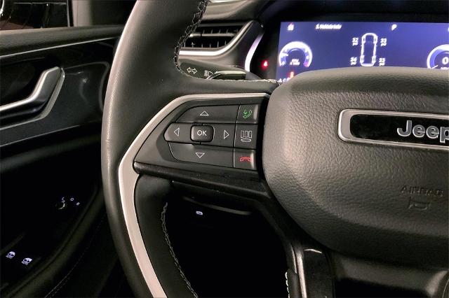 2023 Jeep Grand Cherokee L Vehicle Photo in Kansas City, MO 64114