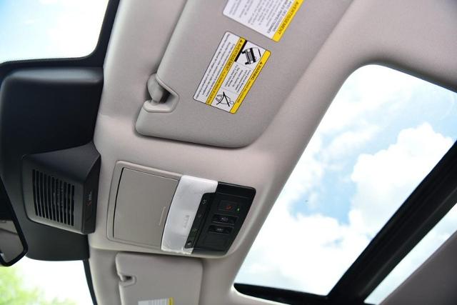 2025 Nissan Pathfinder Vehicle Photo in Ballwin, MO 63011