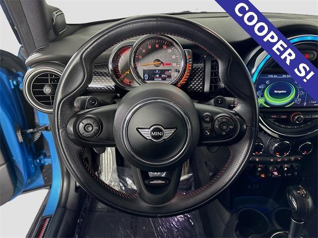 2015 MINI Cooper S Hardtop 4 Door Vehicle Photo in Puyallup, WA 98371