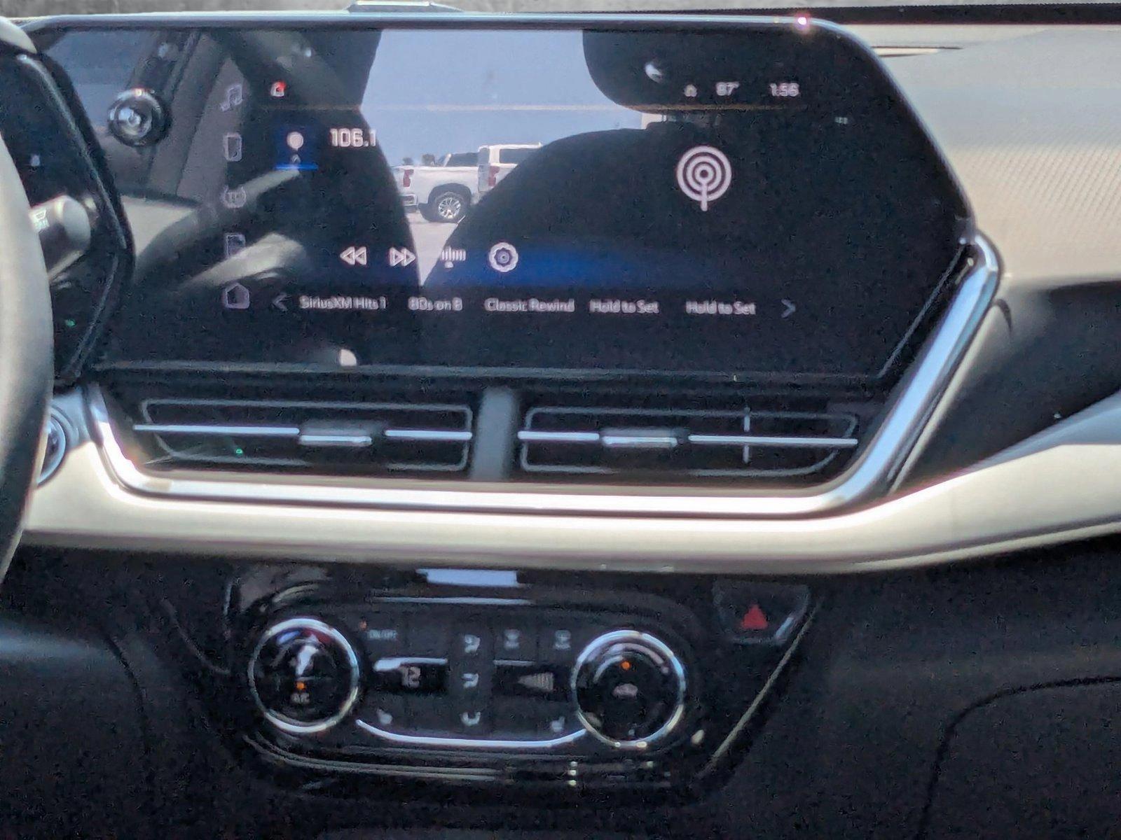 2025 Chevrolet Trax Vehicle Photo in PEMBROKE PINES, FL 33024-6534