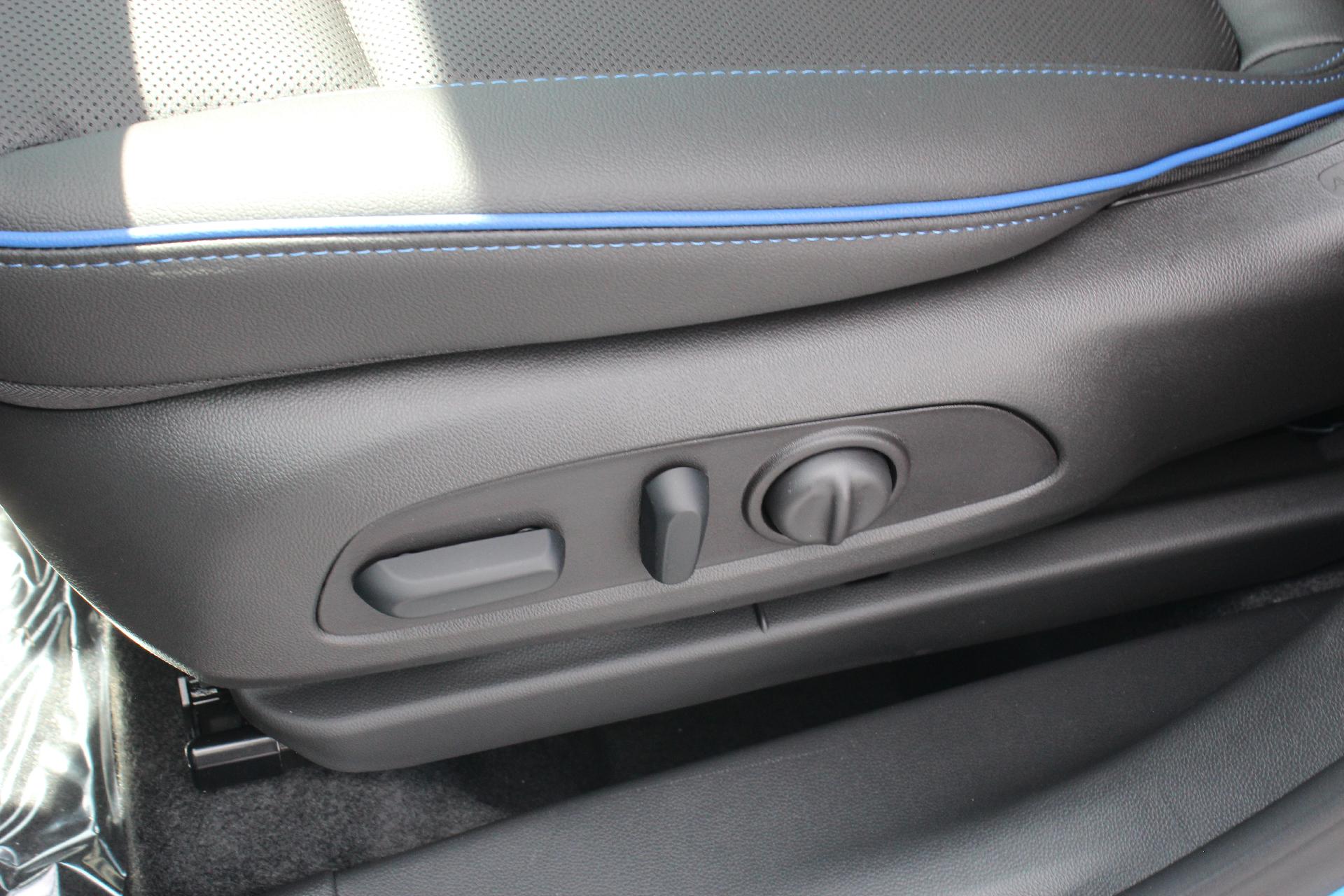 2026 Buick Encore GX Vehicle Photo in AURORA, CO 80012-4011
