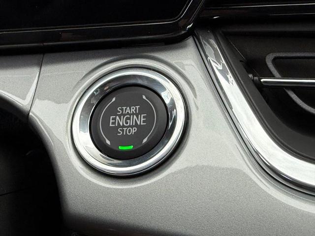 2025 Chevrolet Trax Vehicle Photo in COLUMBIA, MO 65203-3903