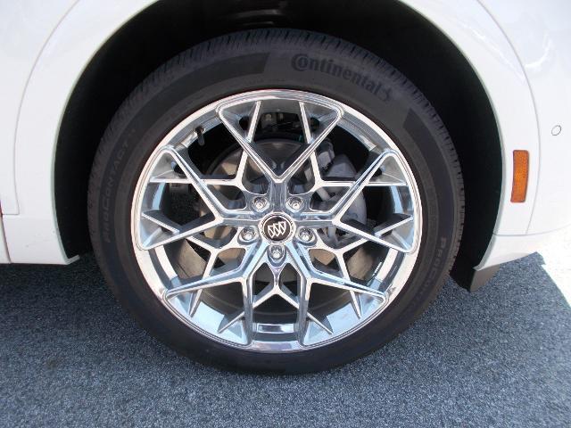 2021 Buick Envision Vehicle Photo in LOWELL, MA 01852-4336