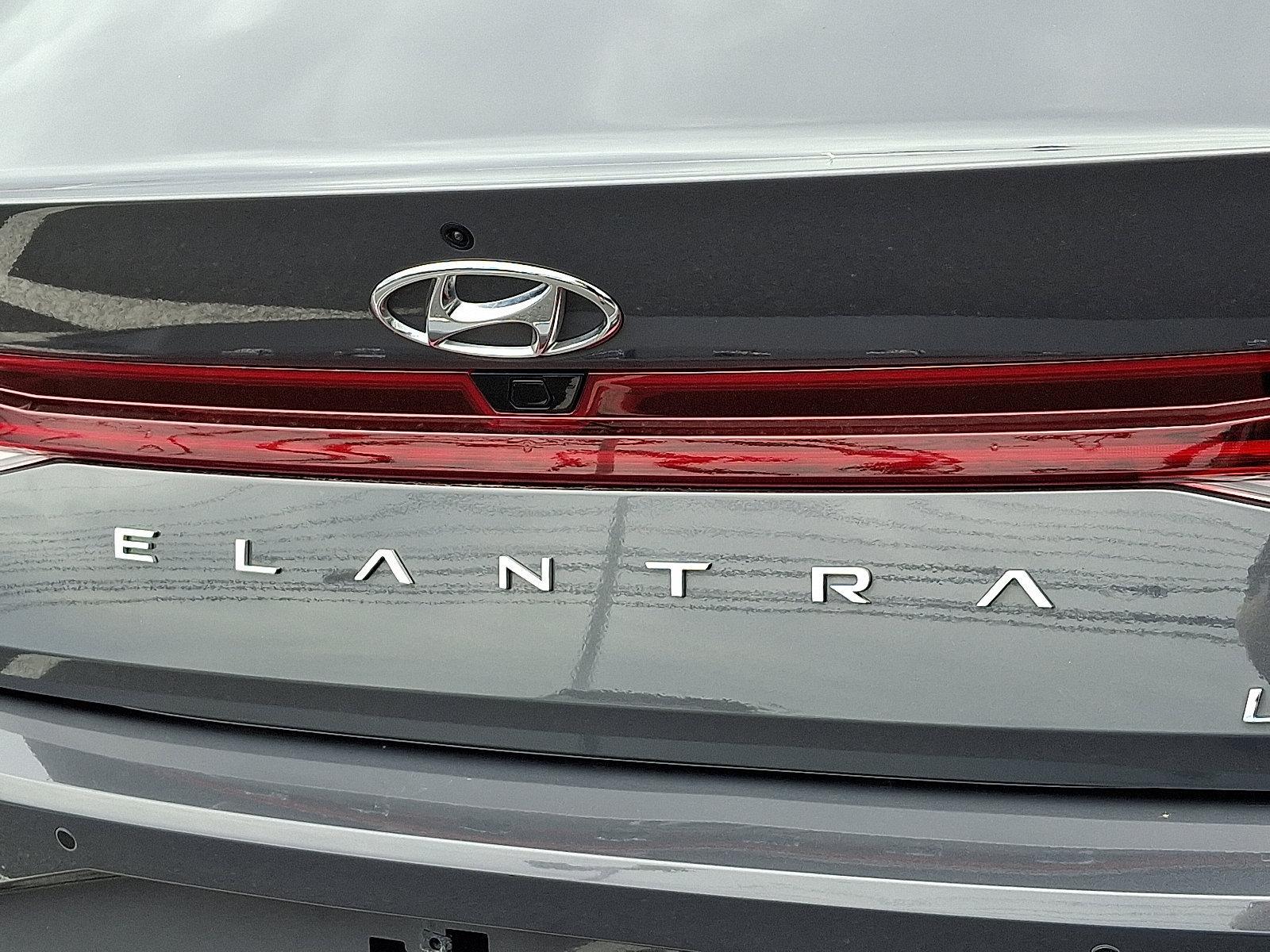 2023 Hyundai ELANTRA Vehicle Photo in Harrisburg, PA 17111