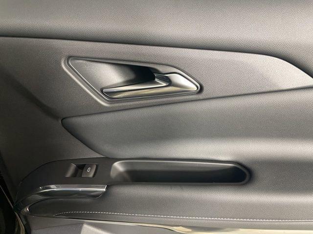 2025 Chevrolet Traverse Vehicle Photo in PHOENIX, AZ 85014-3381