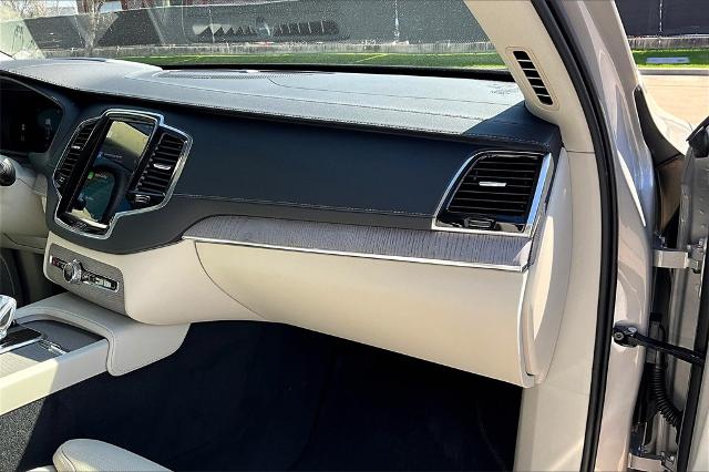 2025 Volvo XC90 Vehicle Photo in Houston, TX 77007