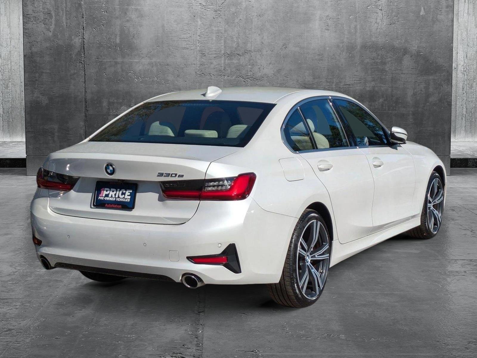 2021 BMW 330e xDrive Vehicle Photo in Tampa, FL 33614