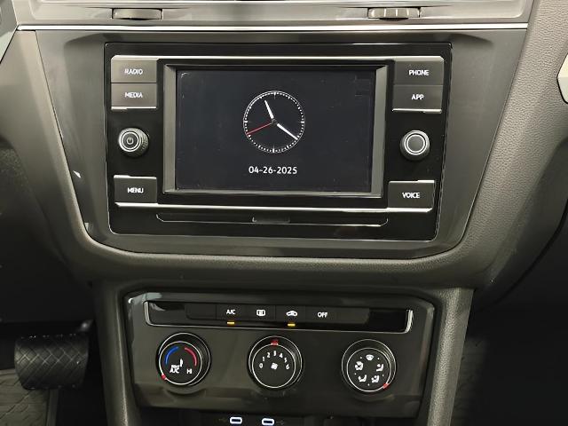 2020 Volkswagen Tiguan Vehicle Photo in Green Bay, WI 54304