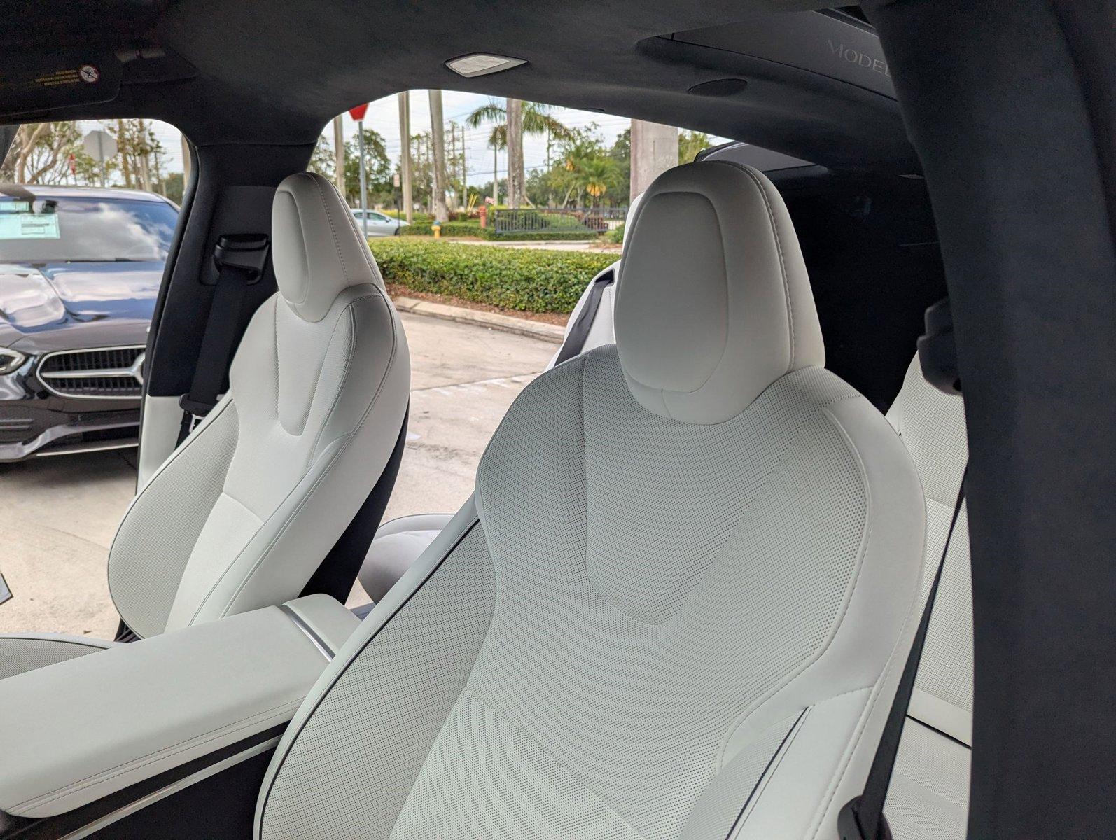 2023 Tesla Model X Vehicle Photo in Coconut Creek, FL 33073