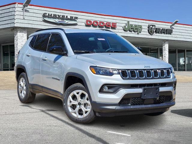 2025 Jeep Compass Vehicle Photo in Ennis, TX 75119-5114