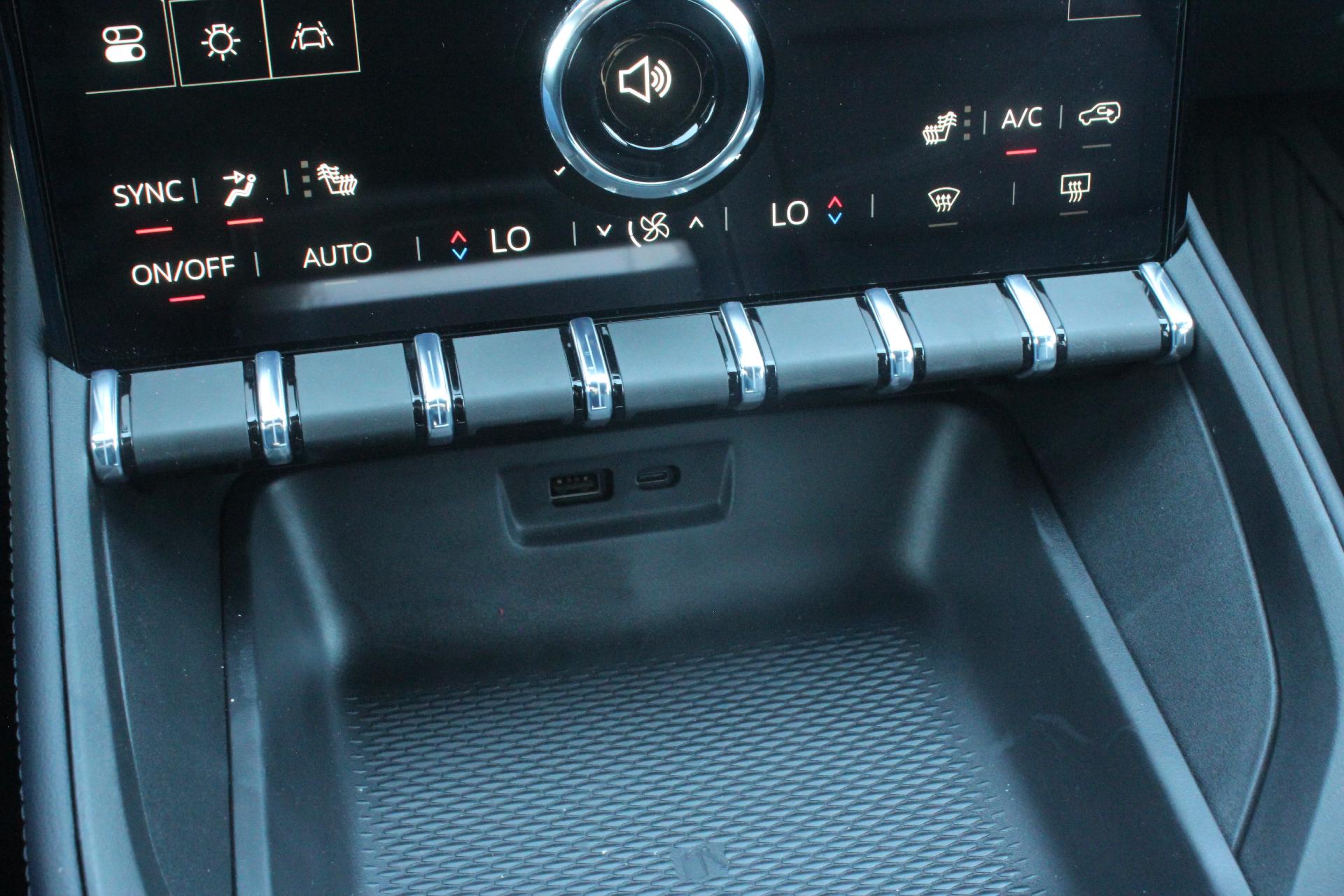 2026 GMC Terrain Vehicle Photo in AURORA, CO 80012-4011