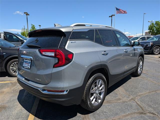 2024 GMC Terrain Vehicle Photo in AURORA, CO 80012-4011