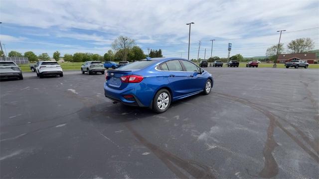 2018 Chevrolet Cruze Vehicle Photo in TULLY, NY 13159-3159