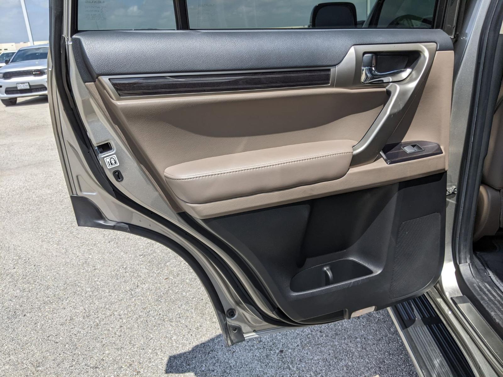 2021 Lexus GX 460 Vehicle Photo in Seguin, TX 78155