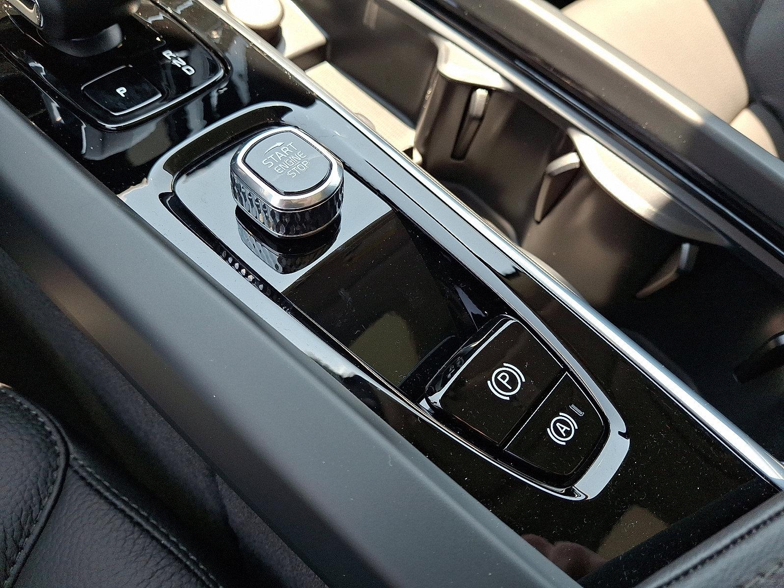 2025 Volvo XC60 Plug-In Hybrid Vehicle Photo in Trevose, PA 19053