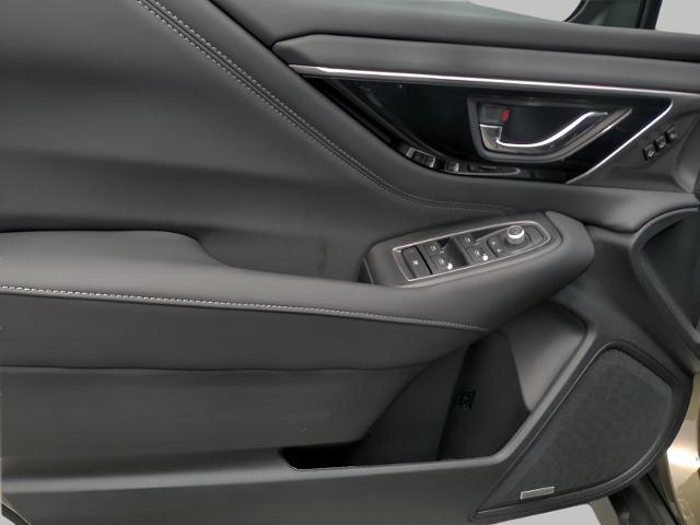 2025 Subaru Outback Vehicle Photo in Green Bay, WI 54304