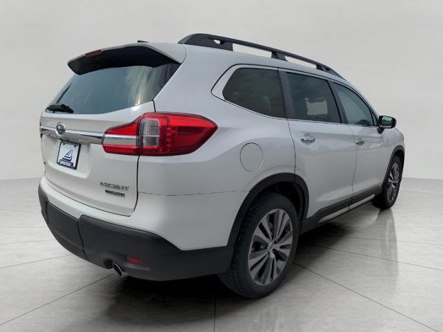 2022 Subaru Ascent Vehicle Photo in Green Bay, WI 54304