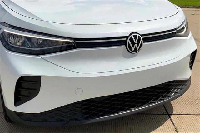2022 Volkswagen ID.4 Vehicle Photo in TOPEKA, KS 66609-0000
