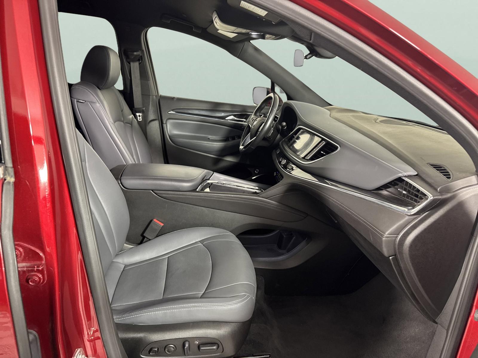 2024 Buick Enclave Vehicle Photo in GEORGETOWN, TX 78626-7508
