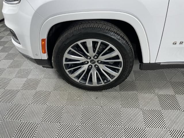 2022 Jeep Grand Wagoneer Vehicle Photo in GILBERT, AZ 85297-0402