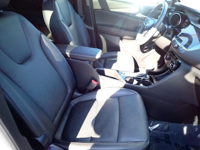 2022 Buick Encore GX Vehicle Photo in ZELIENOPLE, PA 16063-2910