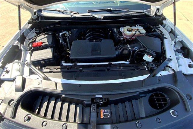 2022 GMC Yukon XL Vehicle Photo in TOPEKA, KS 66609-0000