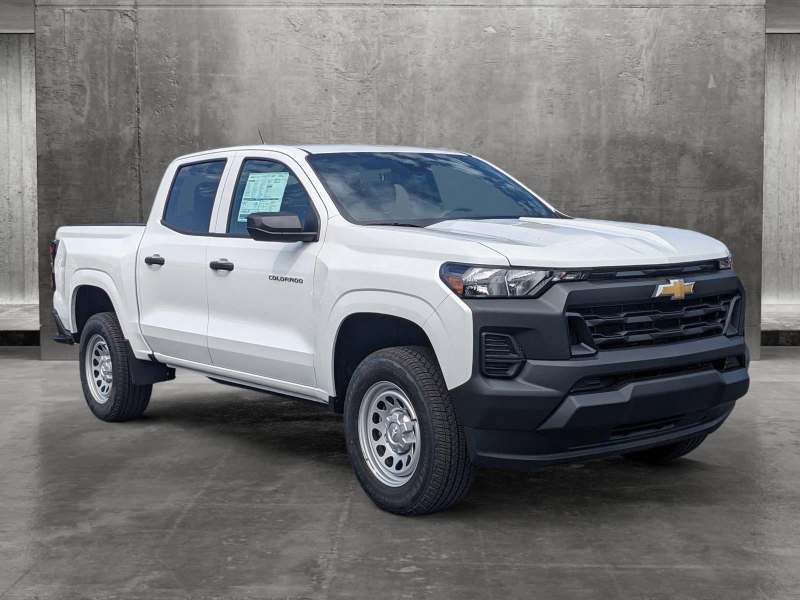 2024 Chevrolet Colorado Vehicle Photo in GREENACRES, FL 33463-3207