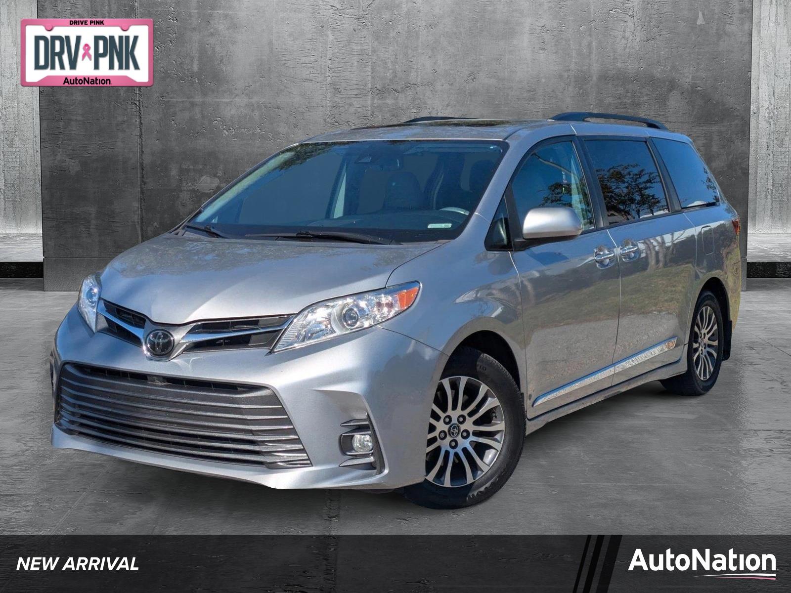 2018 Toyota Sienna Vehicle Photo in Sarasota, FL 34231