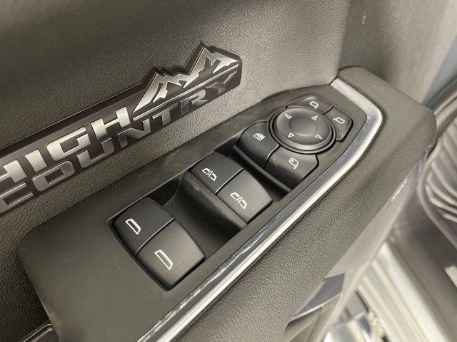2025 Chevrolet Silverado 1500 Vehicle Photo in PHOENIX, AZ 85014-3381