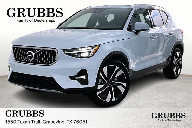 2025 Volvo XC40 Vehicle Photo in Grapevine, TX 76051