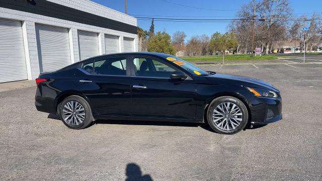 2024 Nissan Altima Vehicle Photo in TURLOCK, CA 95380-4918