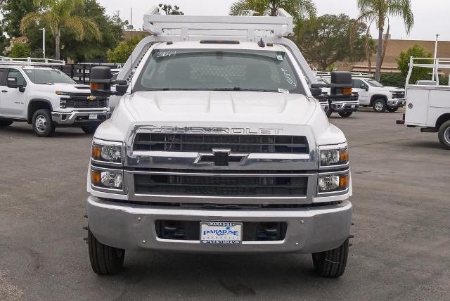 2023 Chevrolet Silverado Chassis Cab Vehicle Photo in VENTURA, CA 93003-8585