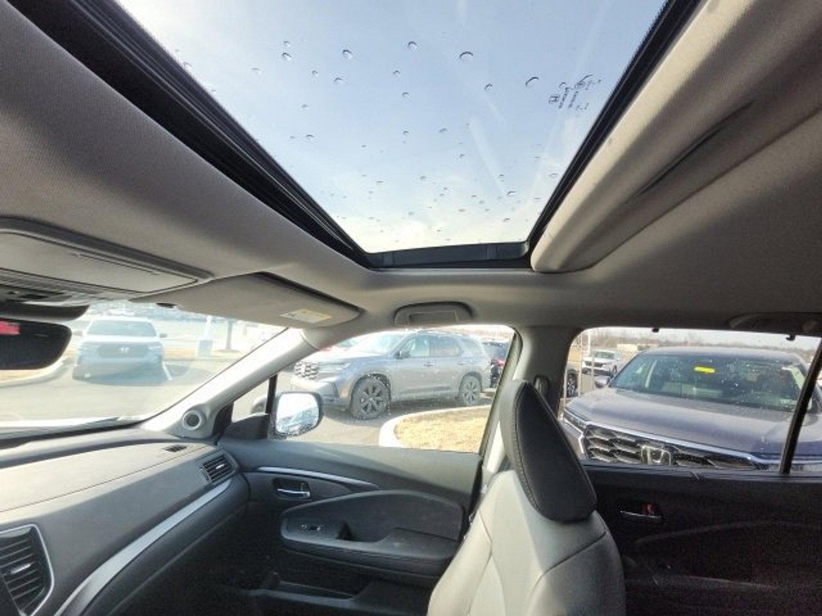 2022 Honda Pilot Vehicle Photo in Harrisburg, PA 17111