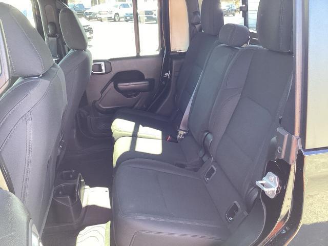 2022 Jeep Gladiator Vehicle Photo in Gardner, MA 01440