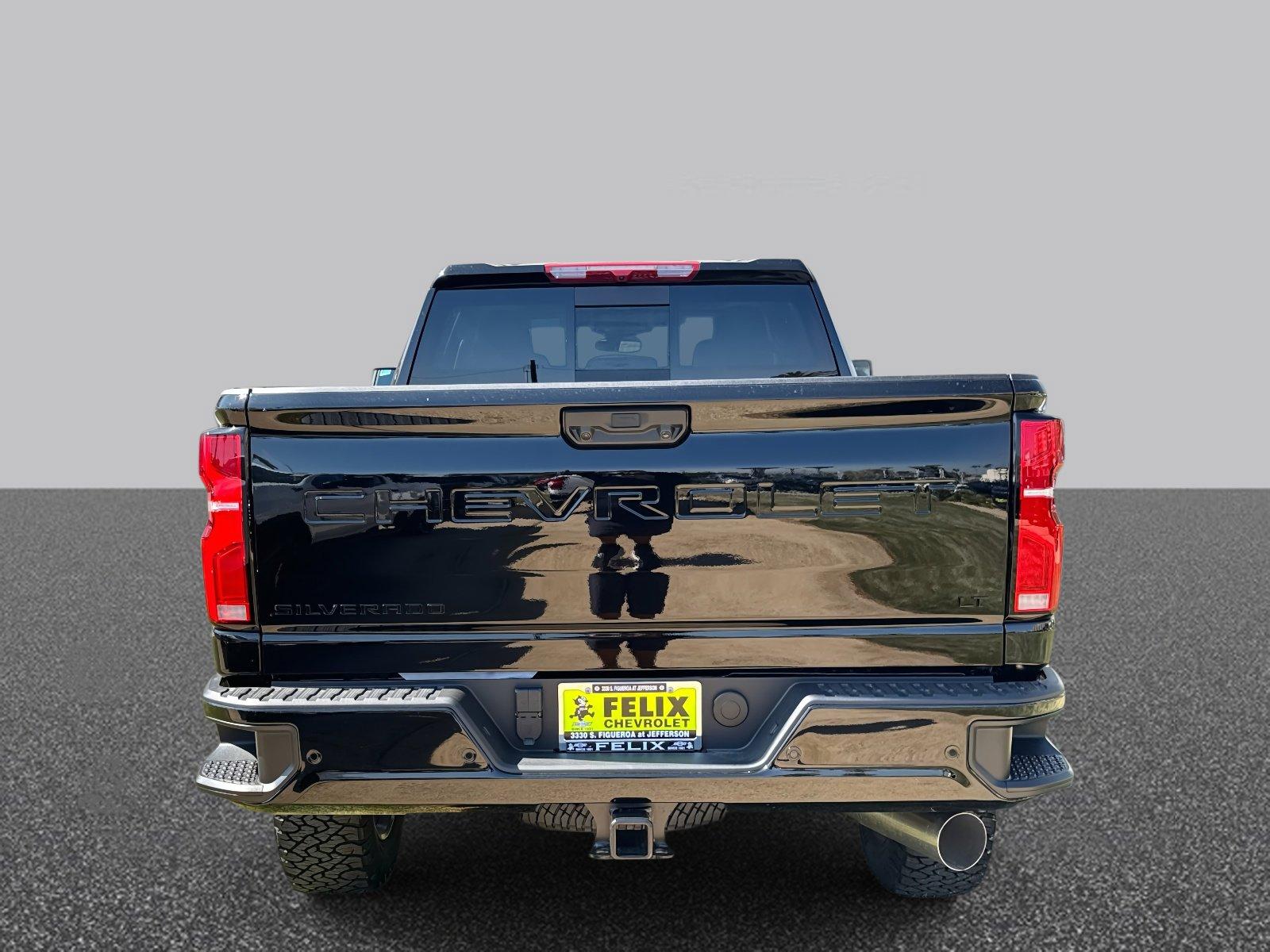 2025 Chevrolet Silverado 2500 HD Vehicle Photo in LOS ANGELES, CA 90007-3794