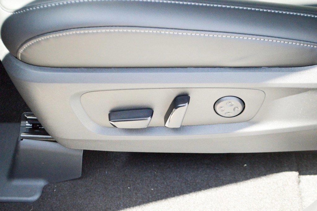2025 INFINITI QX60 Vehicle Photo in Houston, TX 77090